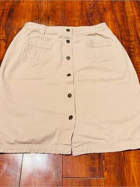 Relativity Beige Button-Front Mini Skirt